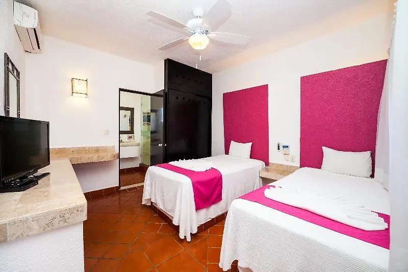 ****  Nina Hotel Playa del Carmen México